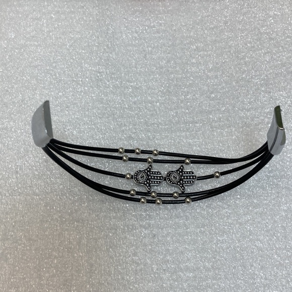 NWOT - BLACK WRAP LEATHER STRAP HAMSA BRACELET WITH MAGNETIC CLOSURE - Picture 10 of 12